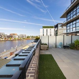 Accommodate Canberra - Dockside Exterior photo