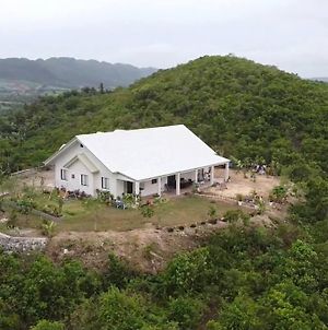 Tinubdan  Zen Eco Farm Vacation House, Top Of The Hillヴィラ Exterior photo