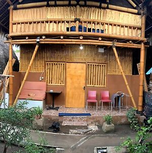 ギリ・アイル Fantastic Bamboo Hutホステル Exterior photo