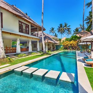 Beautiful Private Pool Villa By The Beach In Candidasa Exterior photo