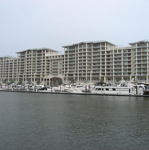オレンジ・ビーチ The Wharf By Youngs Sun Coastアパートホテル Exterior photo