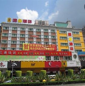 Super 8 Hotel Dongguan Humen Taiping Exterior photo
