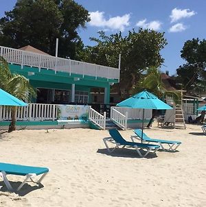 Zanzi Beach Resort ネグリル Exterior photo