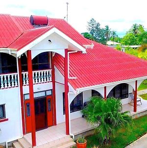 Tonga Holiday Villa ヌクアロファ Exterior photo