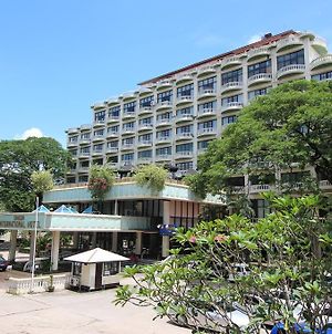 ヤンゴン インターナショナル ホテル Exterior photo