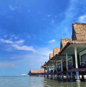 Bintan Spavilla Beach Resort Bintan Island Exterior photo