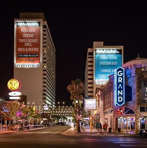 Downtown Grand Hotel & Casino ラスベガス Exterior photo