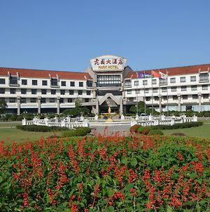 Wuxi Lakeview Park Resort Exterior photo