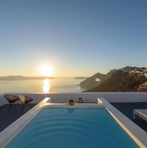 ホテルアリア スイーツ  Santorini Island Exterior photo