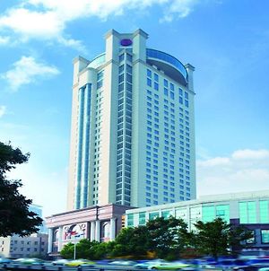 Ramada Plaza Tianlu Hotel 武漢市 Exterior photo