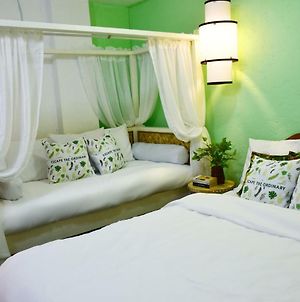 8 Colors Penthouse Boracay Beach House Resort By Cocotel Boracay Island Exterior photo