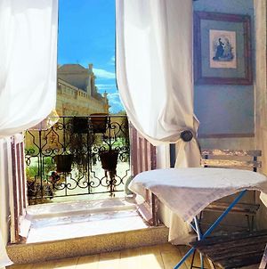 シラクーサ Il Salotto Di Maria Pia Bed & Breakfast Exterior photo