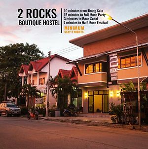 2 Rocks Boutique Hostel バーン・タイ Exterior photo