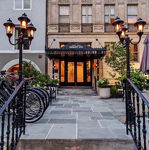 Dupont Circle Embassy Inn By Found ワシントン Exterior photo