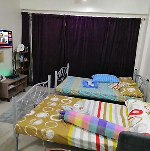 Condo Stay At Paranaque With Unlimited Wifi マニラ市 Exterior photo