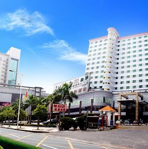 メトロポリタン ホテル　 東莞市 Exterior photo