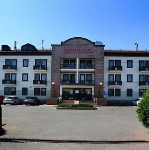 ヴェニス ホテル Artyom Exterior photo